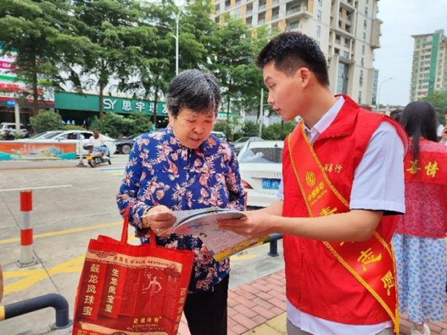 中移铁通福建莆田分公司协同莆田市残联开展月行一善活动