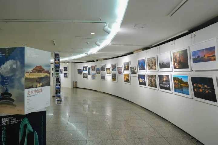 21世纪中国城市名片摄影作品展在北京中华世纪坛隆重开幕