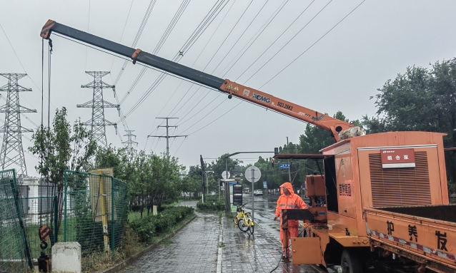 北京高速路“人工+视频”全方位巡查 应对强降雨