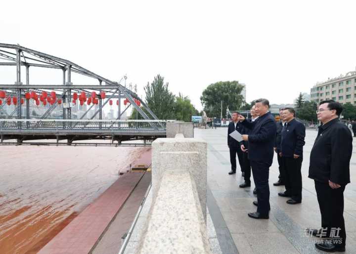  习近平在甘肃兰州市考察调研