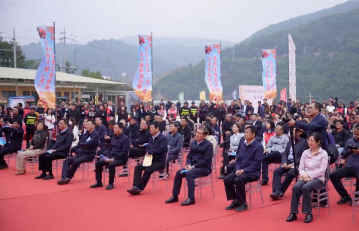 迎国庆 庆丰收 促振兴 乔家湾镇成功举办首届红果文化旅游节