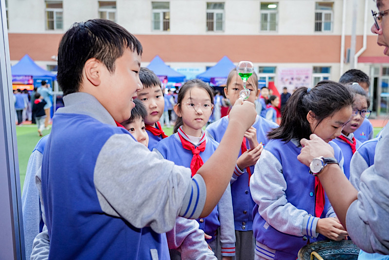 将高校资源引入小学 海淀学院路街道举办科普嘉年华活动