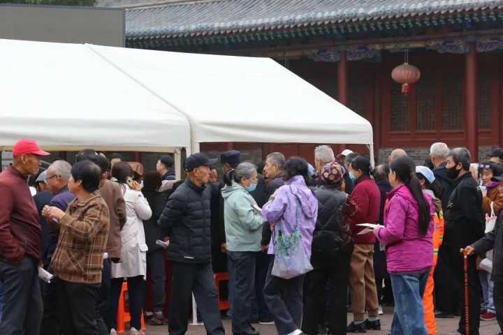 热烈庆祝霍州市人民政府举办的全国基层中医药工作示范县义诊活动圆满成功！