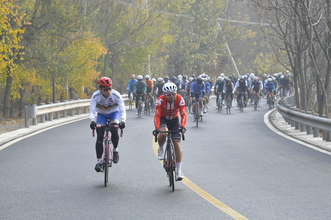 昌平区第八届白羊沟公路自行车挑战赛举办