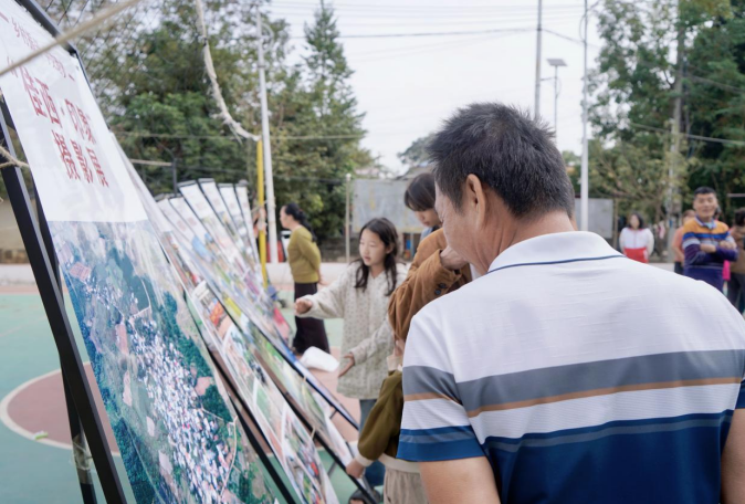 东方市东河镇“中交助梦 佳西印象”乡村振兴主题摄影展成功举办