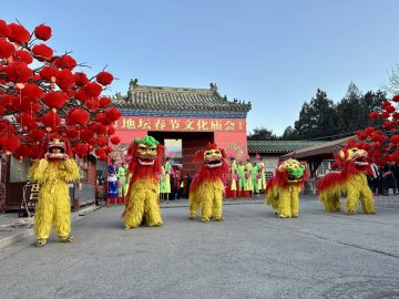 北京地坛龙潭两大庙会正月初一开门迎客