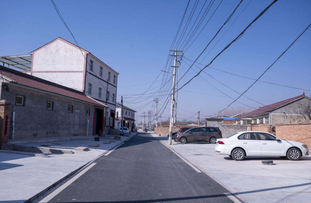 孟庄村干净整洁的街道